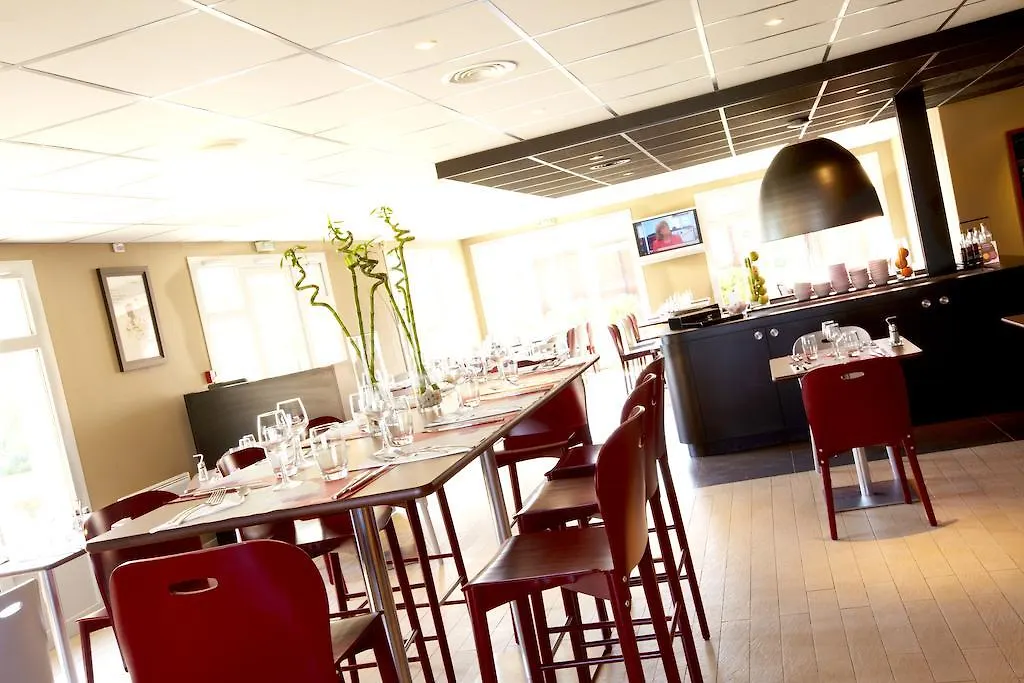 *** Hotel Hôtel Restaurant Campanile Roissy - Saint Witz France
