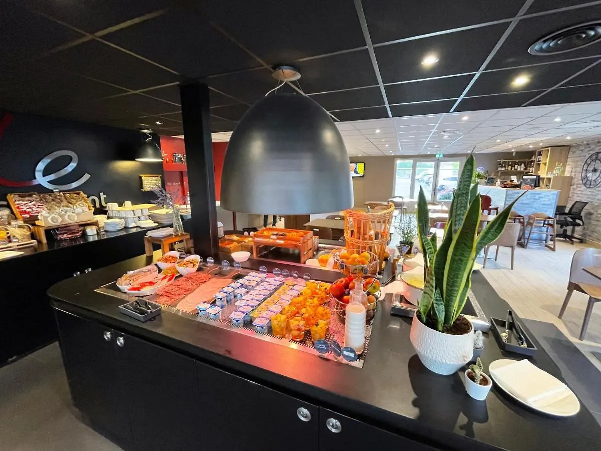 Hôtel Restaurant Campanile Roissy - Saint Witz France