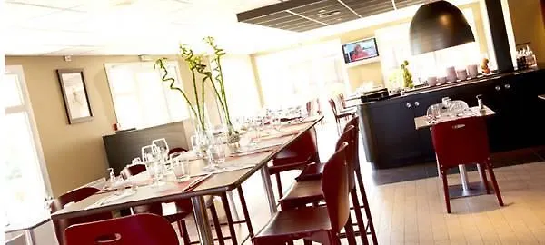*** Hotel Hôtel Restaurant Campanile Roissy - Saint Witz France