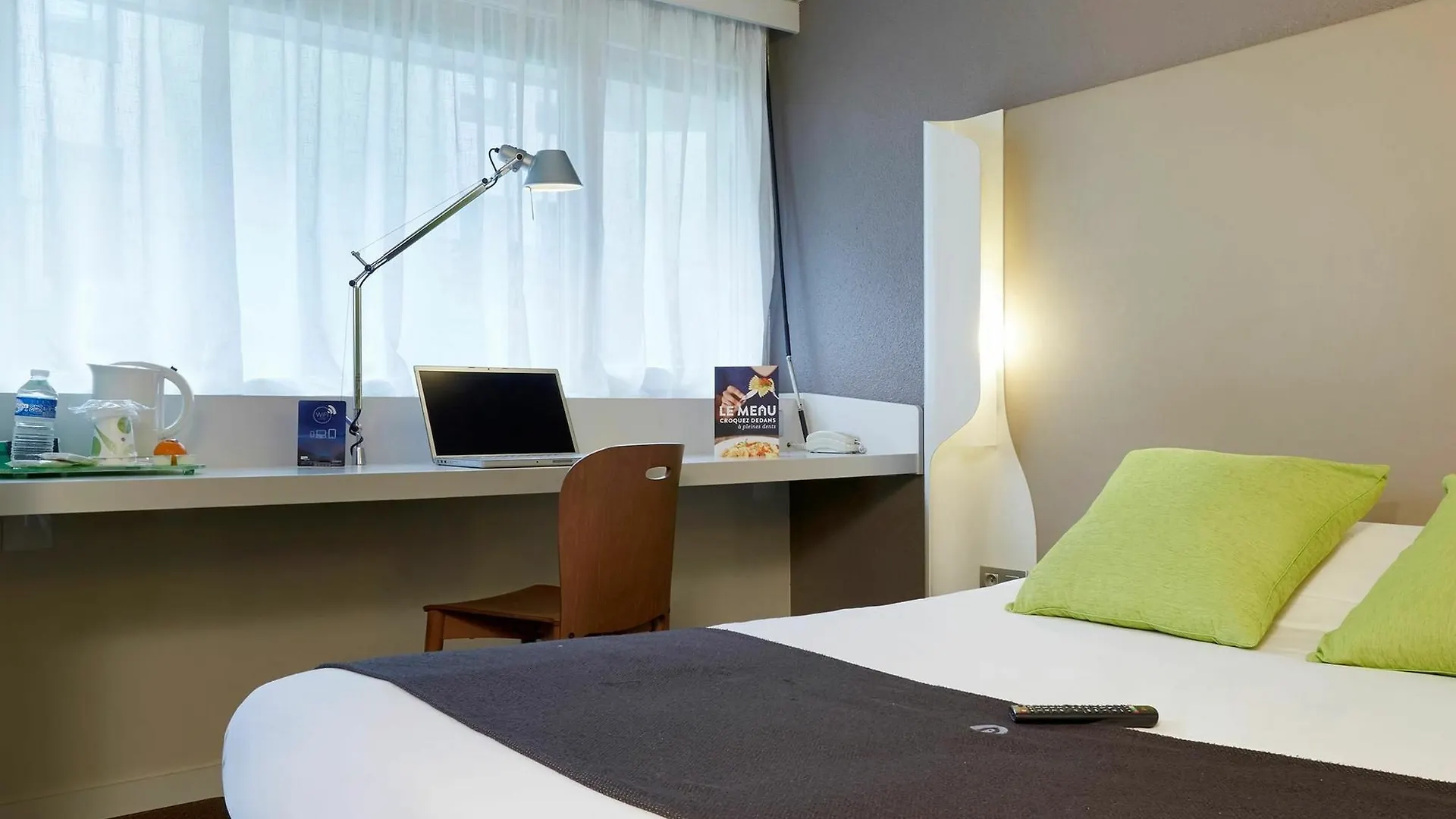 Hotel Hôtel Restaurant Campanile Roissy - Saint Witz